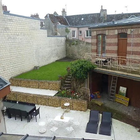 Le 15 - Maison De Prestige A Laon